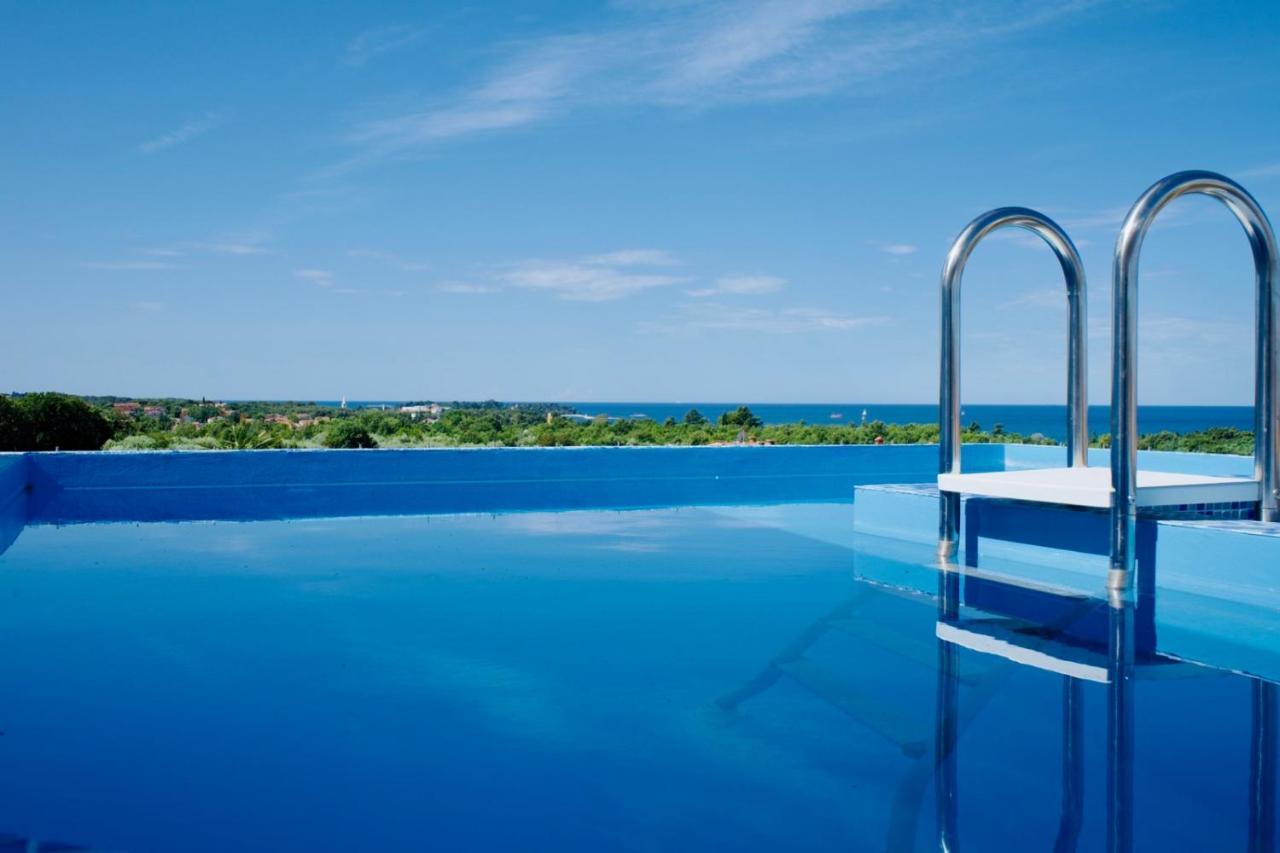 Apartment New Luxury Penthouse With Swimming Pool And Amazing Sea View!